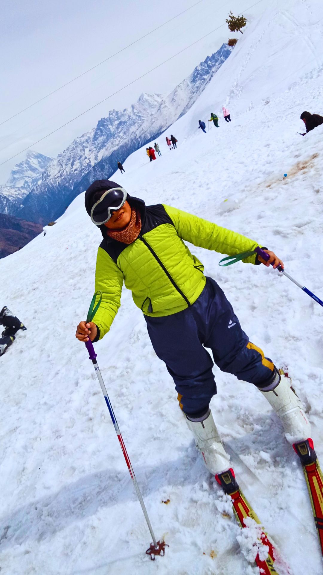 Untitled design (38) Skiing down the slopes of Auli, winters in Auli
