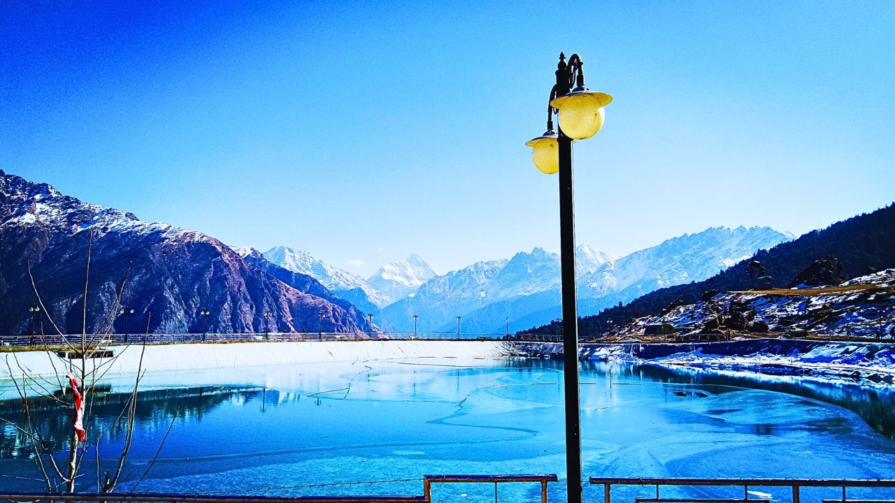 winter vacations with family in the serene landscapes of Auli winter vacation with family in the mystic mountains